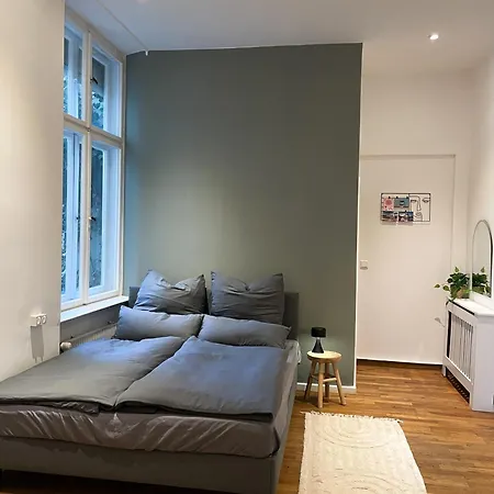 Exquisite 100qm An Der Spree Apartment