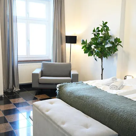 Exquisite 100qm An Der Spree Apartment